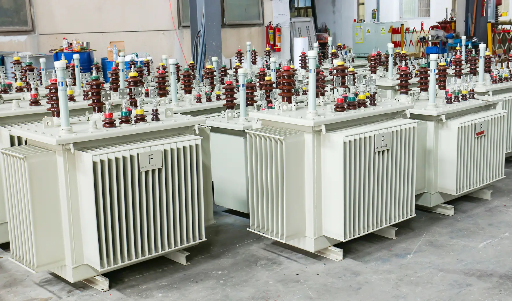 XBRELE விநியோக டிரான்ஸ்ஃபார்மர் உற்பத்தி ஆலை, உலர் வகை மற்றும் எண்ணெயில் மூழ்கிய டிரான்ஸ்ஃபார்மர்களை உற்பத்தி செய்கிறது.